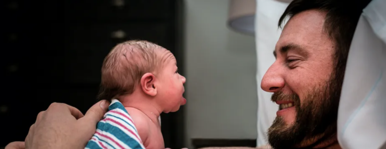 Dads Rock! 29 Photos Of Fathers In The Delivery Room