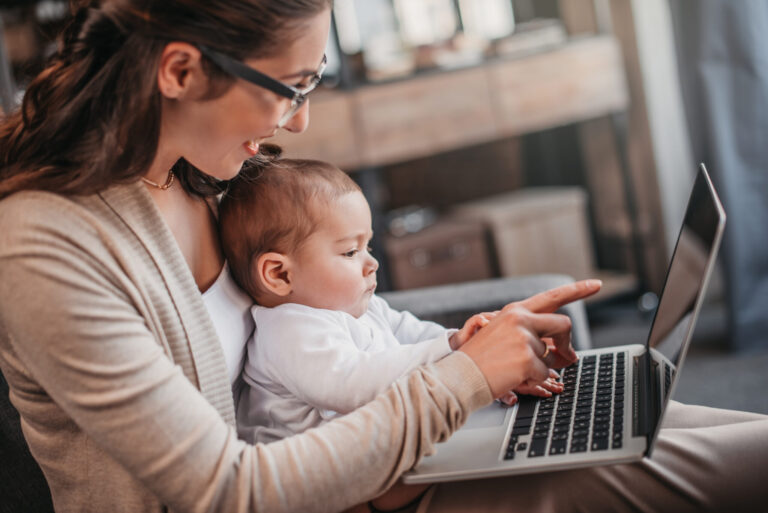 Finding Peace & Joy As A Working Mom