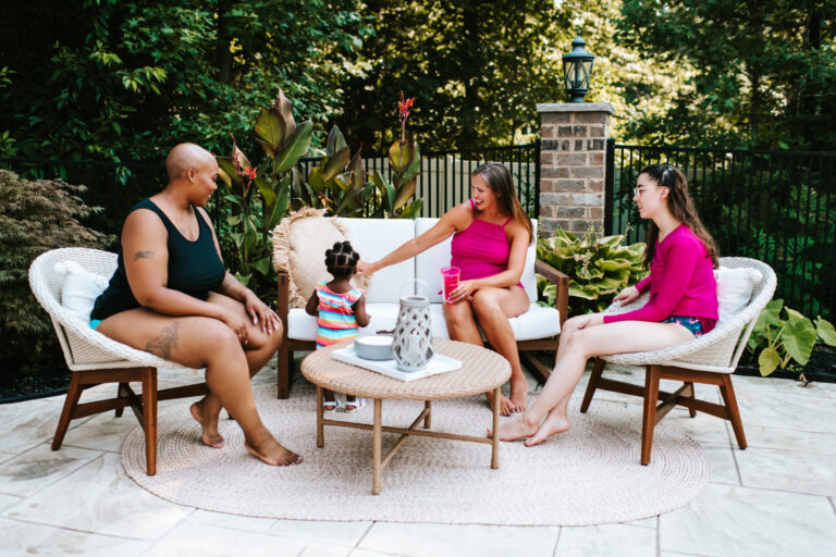 Mom Friends–6 Different Types and Where to Find Them