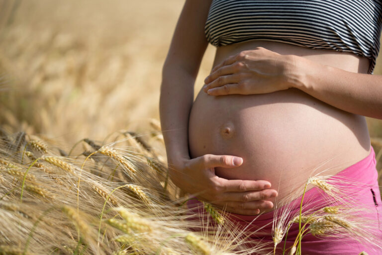 7 Unbelievable Facts About Motherhood Through History